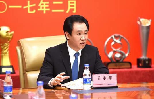 欧美艳星巨胸大乳牛奶